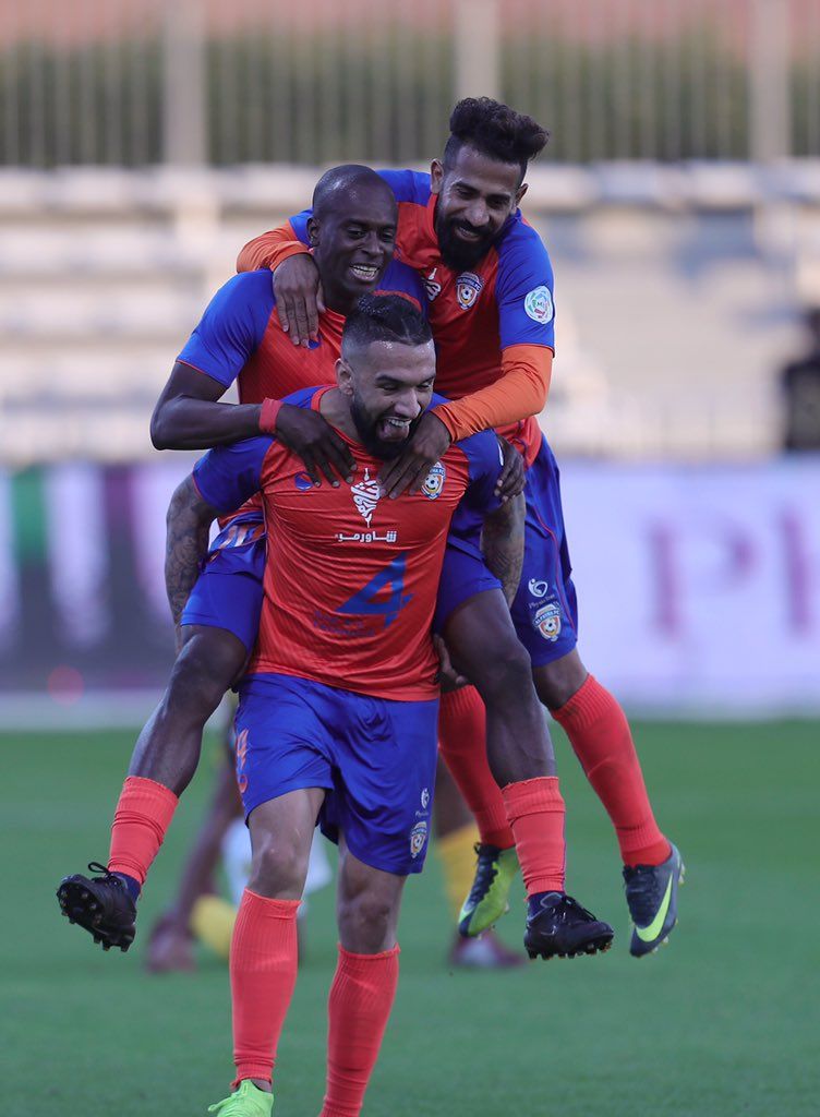 فرحة لاعبي الفيحاء 