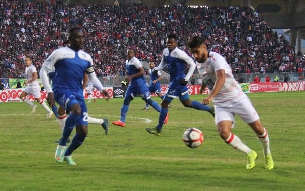 من لقاء الذهاب بين الفريقين