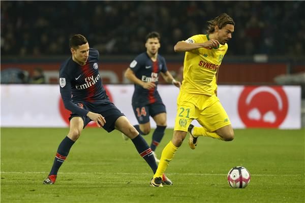 جوليان دراكسلر خلال المباراة