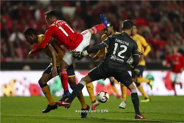 ?i=epa%2fsoccer%2f2018-12%2f2018-12-23%2f2018-12-23-07246944_epa