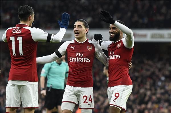 لاعبو آرسنال