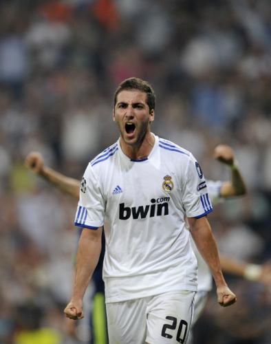 2010-09-15t202656z_01_pdh125_rtridsp_3_soccer-champions_reuters