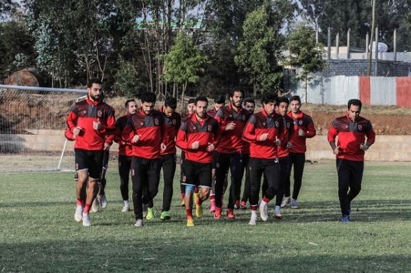 لاعبو الأهلي