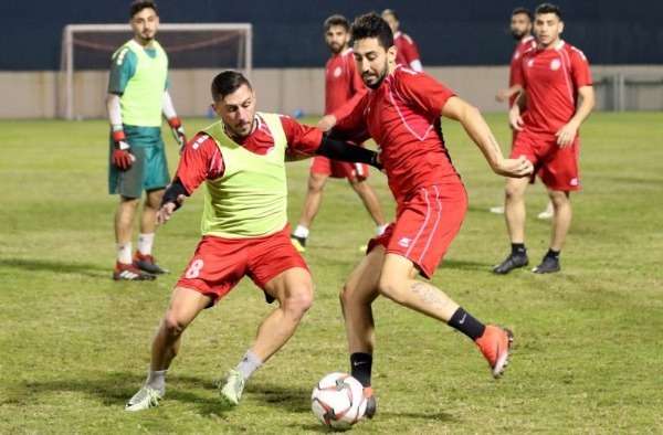 من معسكر منتخب لبنان