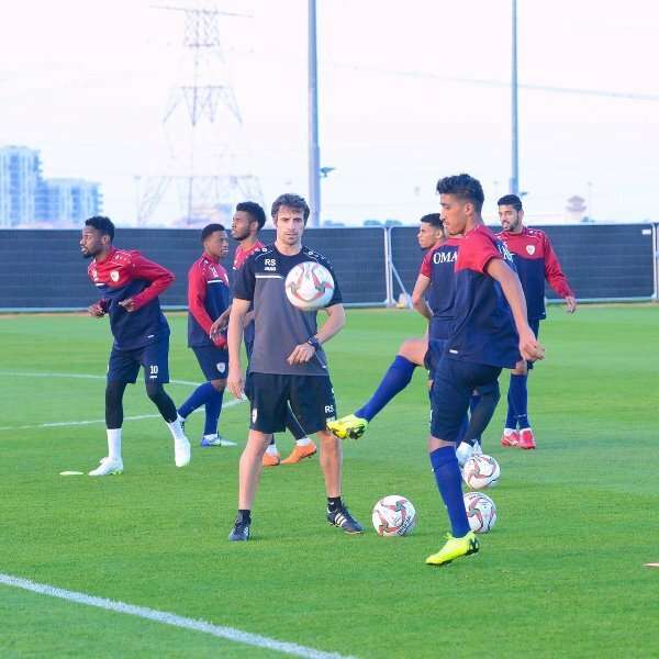 من استعدادات منتخب عمان