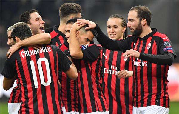 لاعبو ميلان