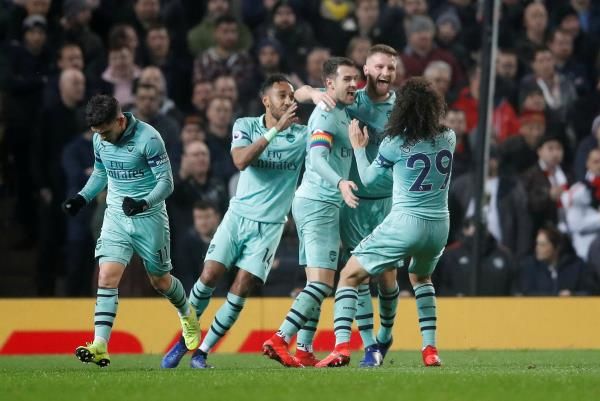 لاعبو آرسنال