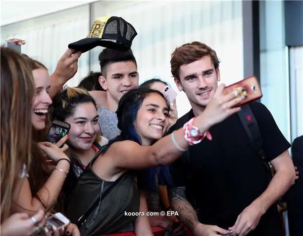 ?i=epa%2fsoccer%2f2018-12%2f2018-12-26%2f2018-12-26-07249443_epa