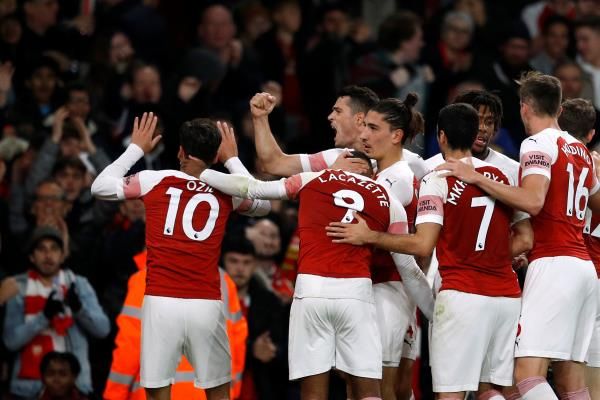 لاعبو أرسنال