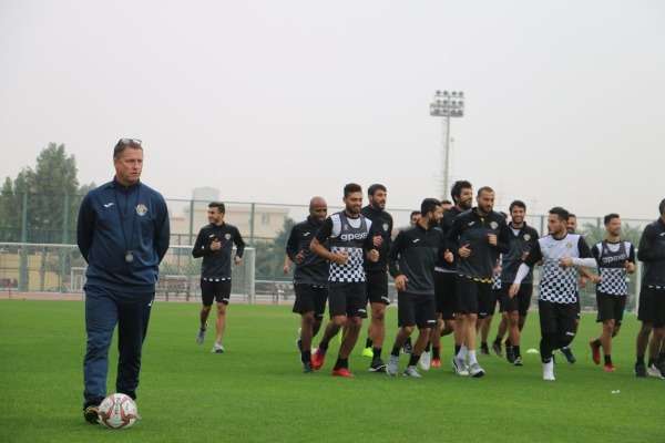 بوركلمانز مع لاعبي المنتخب الأردني