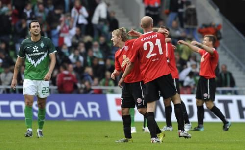 فرحة لاعبي ماينز