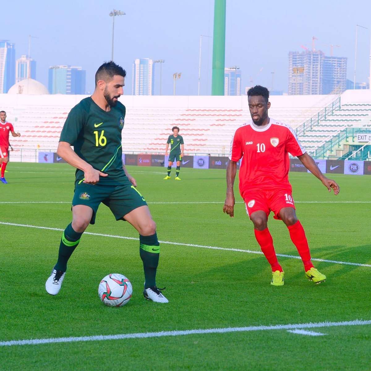 جانب من اللقاء (الصورة من الاتحاد العماني لكرة القدم)