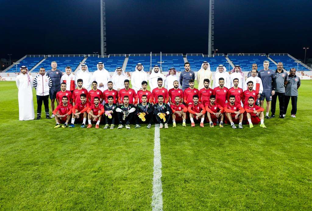 وفد المنتخب البحريني