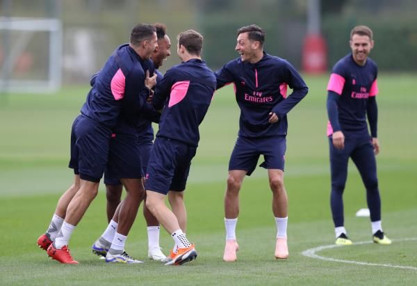 لاعبو آرسنال