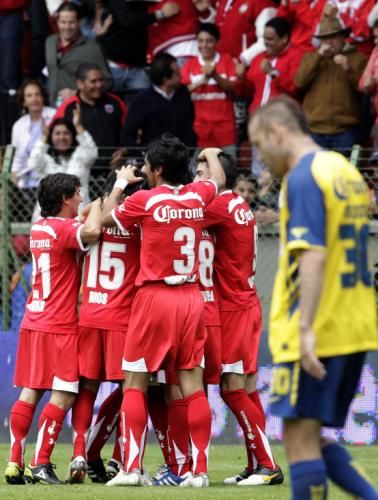 2010-09-19t200429z_01_hnr05_rtridsp_3_soccer-latam_reuters