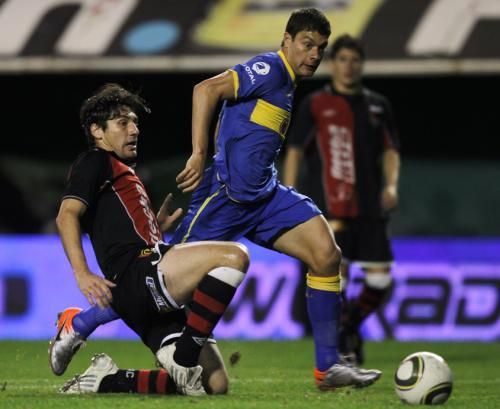 2010-09-20t015448z_01_bas115_rtridsp_3_soccer-latam_reuters