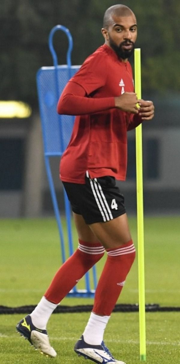 خليفة مبارك