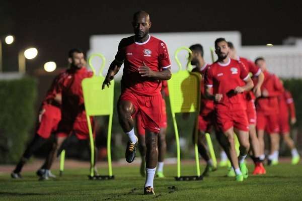  المران الأول للمنتخب الفلسطيني في الشارقة 