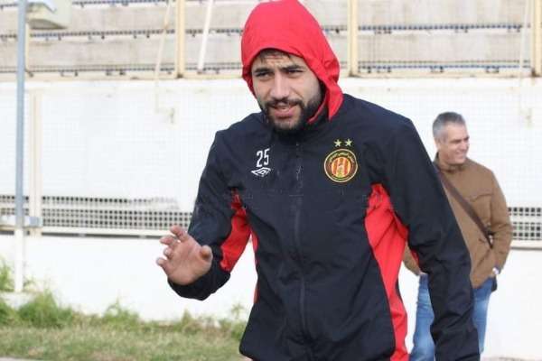 الشعلالي في تدريبات اليوم مع الفريق الأول