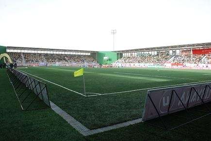  ملعب شهداء بنينا