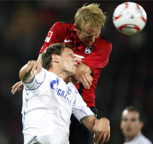 2010-09-22t192405z_01_ad16_rtridsp_3_soccer-germany_reuters