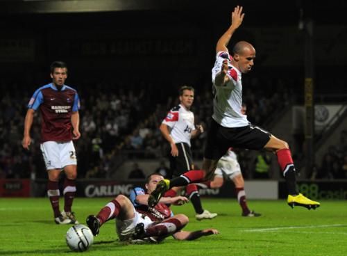 2010-09-22t210620z_01_nvr09_rtridsp_3_soccer-england-cup_reuters