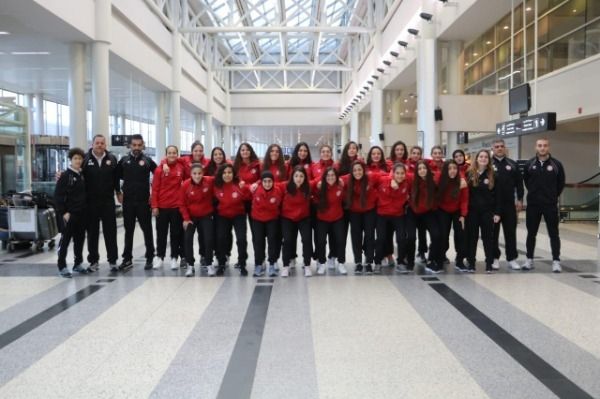 بعثه منتخب سيدات لبنان