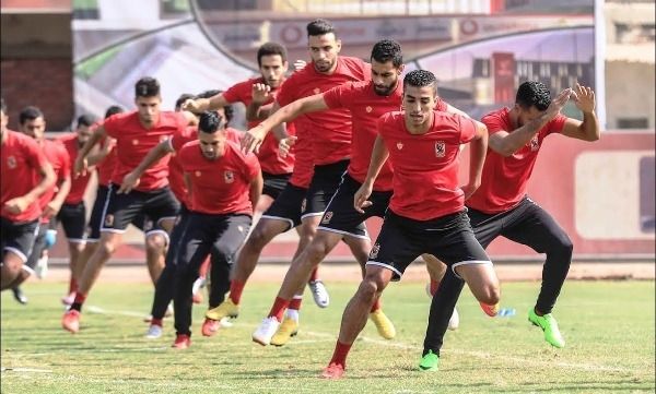 لاعبو الأهلي