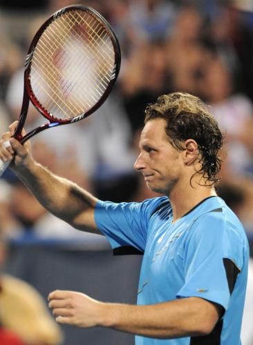 2010-08-08t010838z_01_was917_rtridsp_3_tennis-men-washington_reuters
