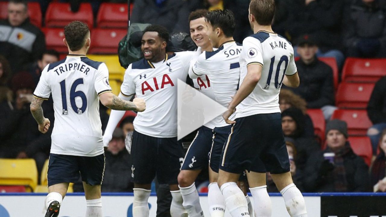 لاعبو توتنهام