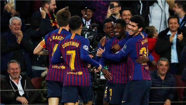 لاعبو برشلونة