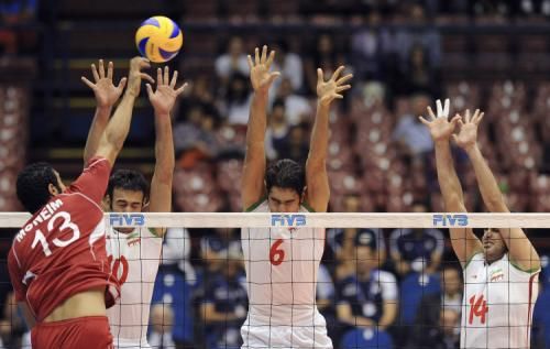 2010-09-25t173045z_01_amp301_rtridsp_3_volleyball_reuters