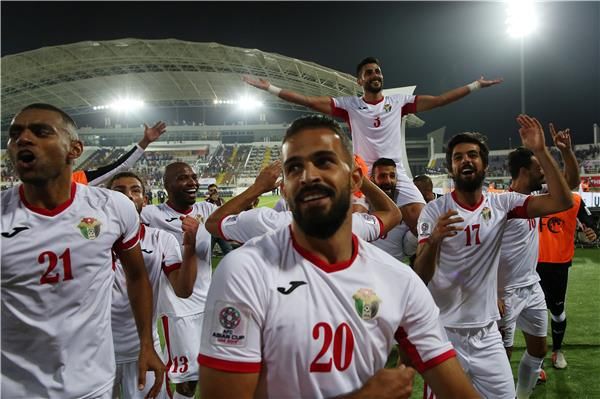 من اللقاء