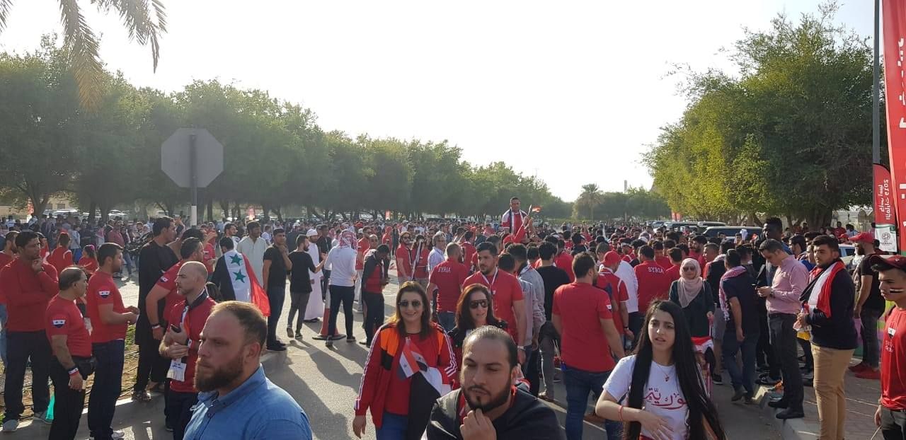 من توافد الجماهير