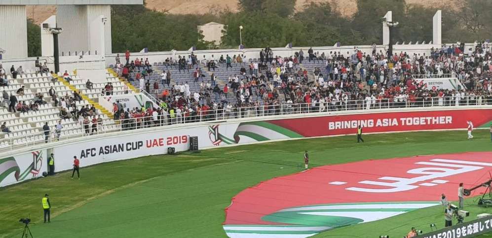 عدسة كووورة ترصد الحضور الجماهيري