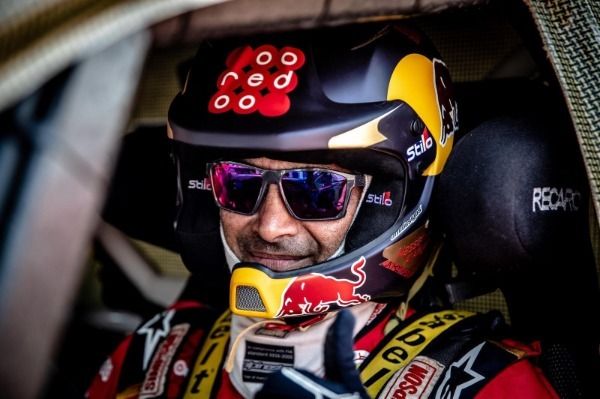 ناصر العطية 