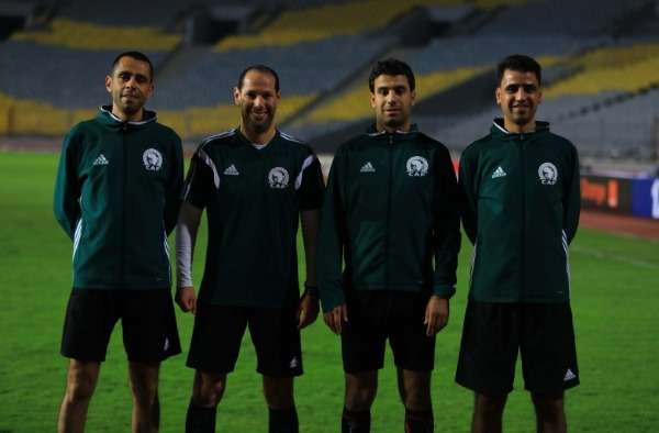 طاقم التحكيم