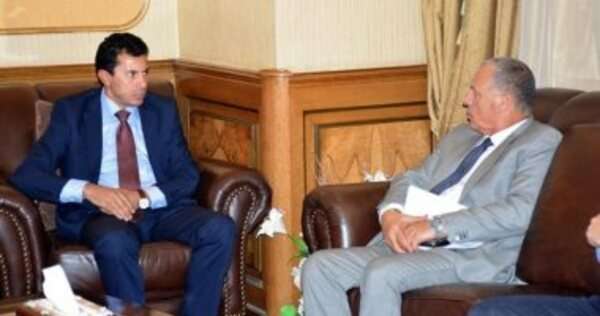 هاني أبو ريدة وأشرف صبحي