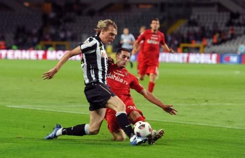 2010-09-26t201150z_01_asb515_rtridsp_3_soccer-italy_reuters