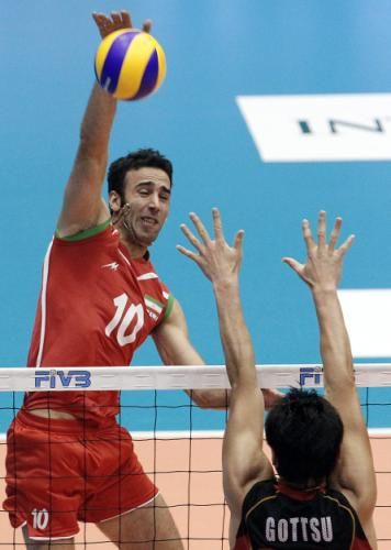 2010-09-26t185422z_01_aga104_rtridsp_3_volleyball_reuters