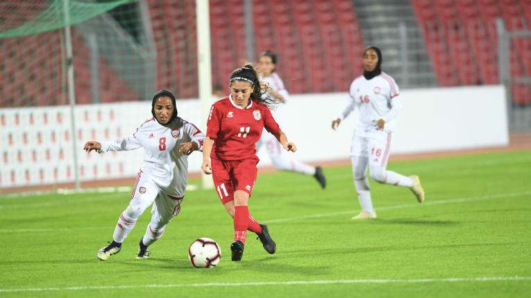 من مباراة الإمارات ولبنان