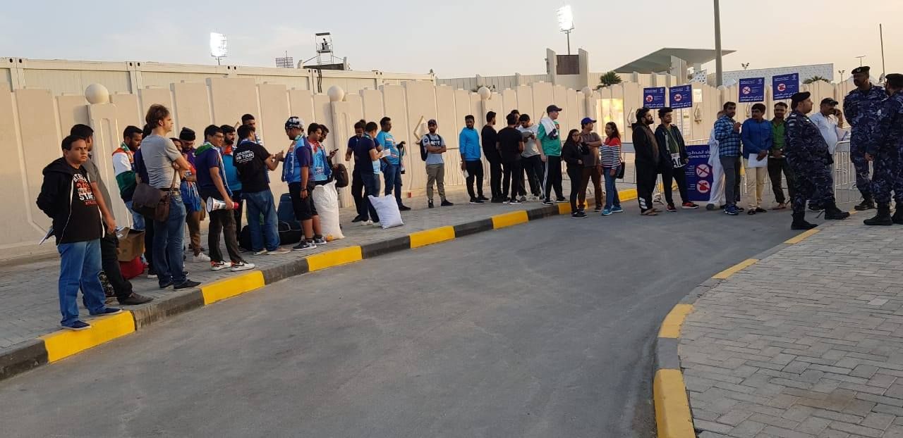 عدسة كووورة ترصد توافد الجماهير