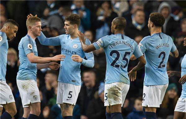 فرحة لاعبي السيتي