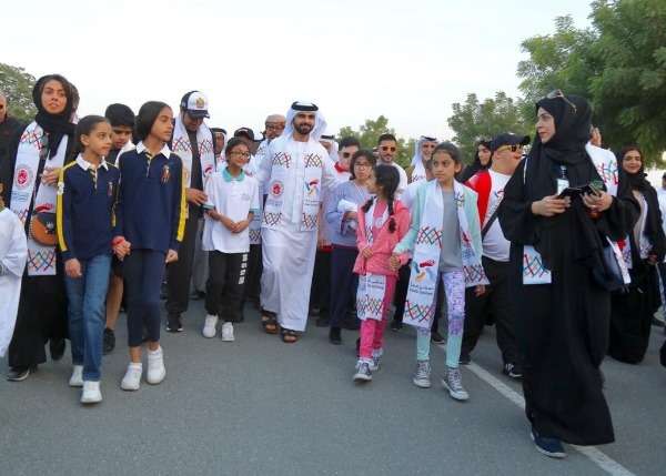منصور بن محمد خلال المبادرة