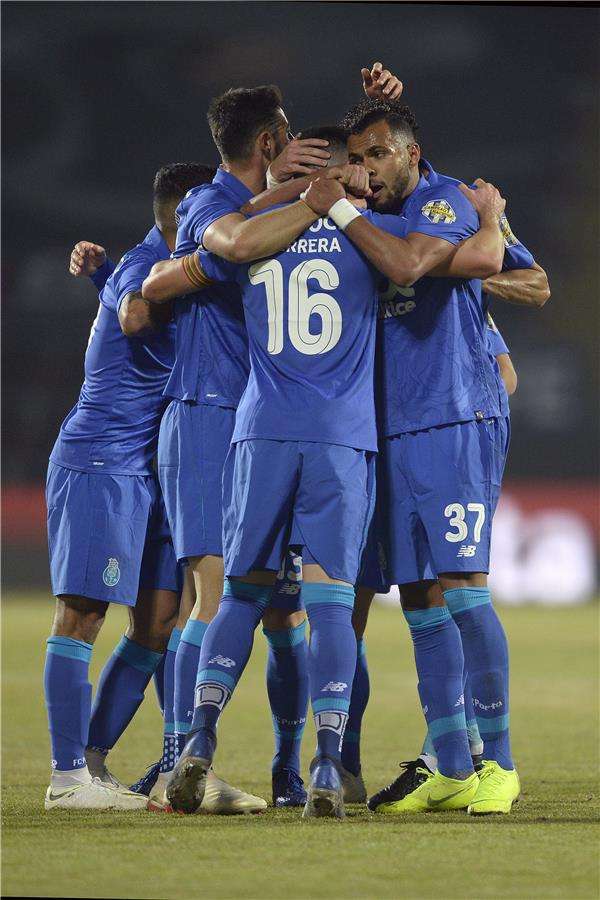 فرحة لاعبي بورتو 