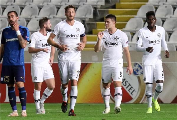 لاعبو أينتراخت فرانكفورت