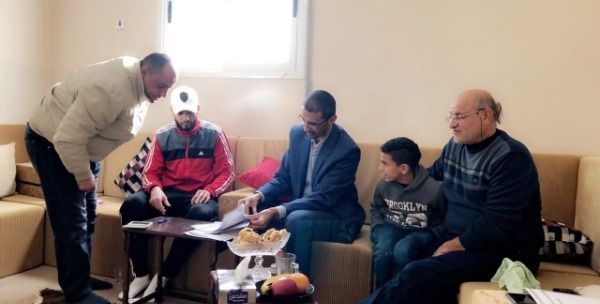 جانب من التوقيع