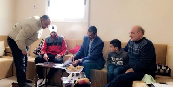 جانب من التوقيع