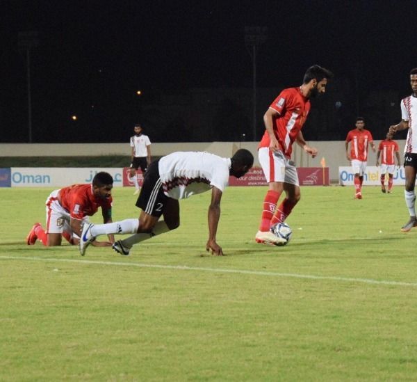 من إحدى مباريات ظفار بالبطولة