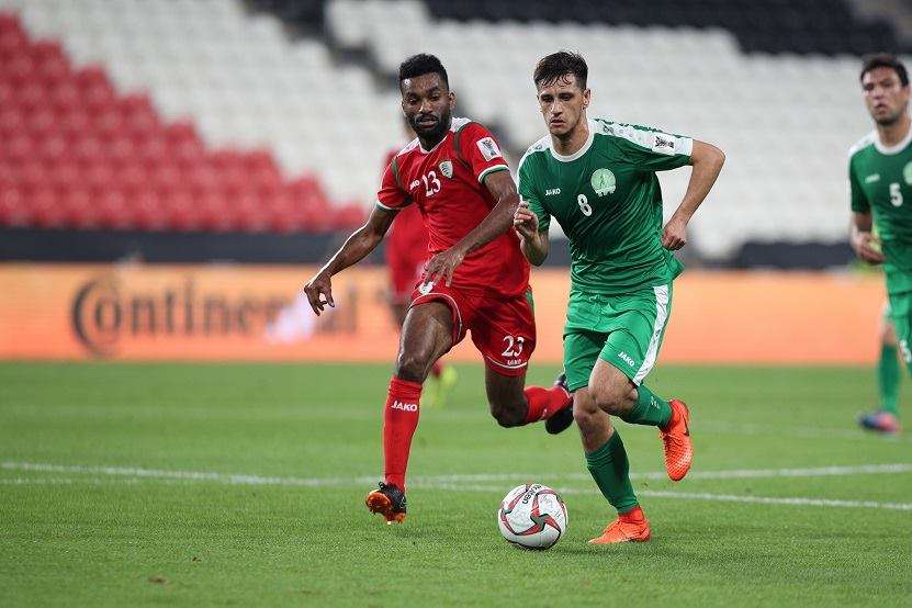 جانب من مباراة عمان وتركمانستان